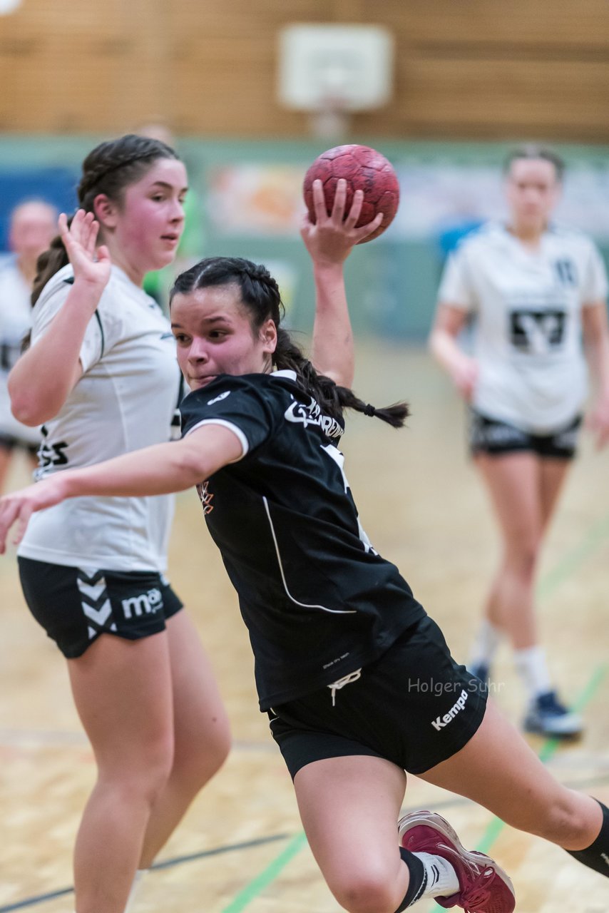 Bild 198 - A-Juniorinnen SVHU - HSG Eider Harde : Ergebnis: 36:28